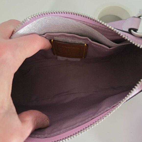 NWT Coach Teri Shoulder Bag in signature patent leather LIGHT VIOLET - Picture 4 of 10